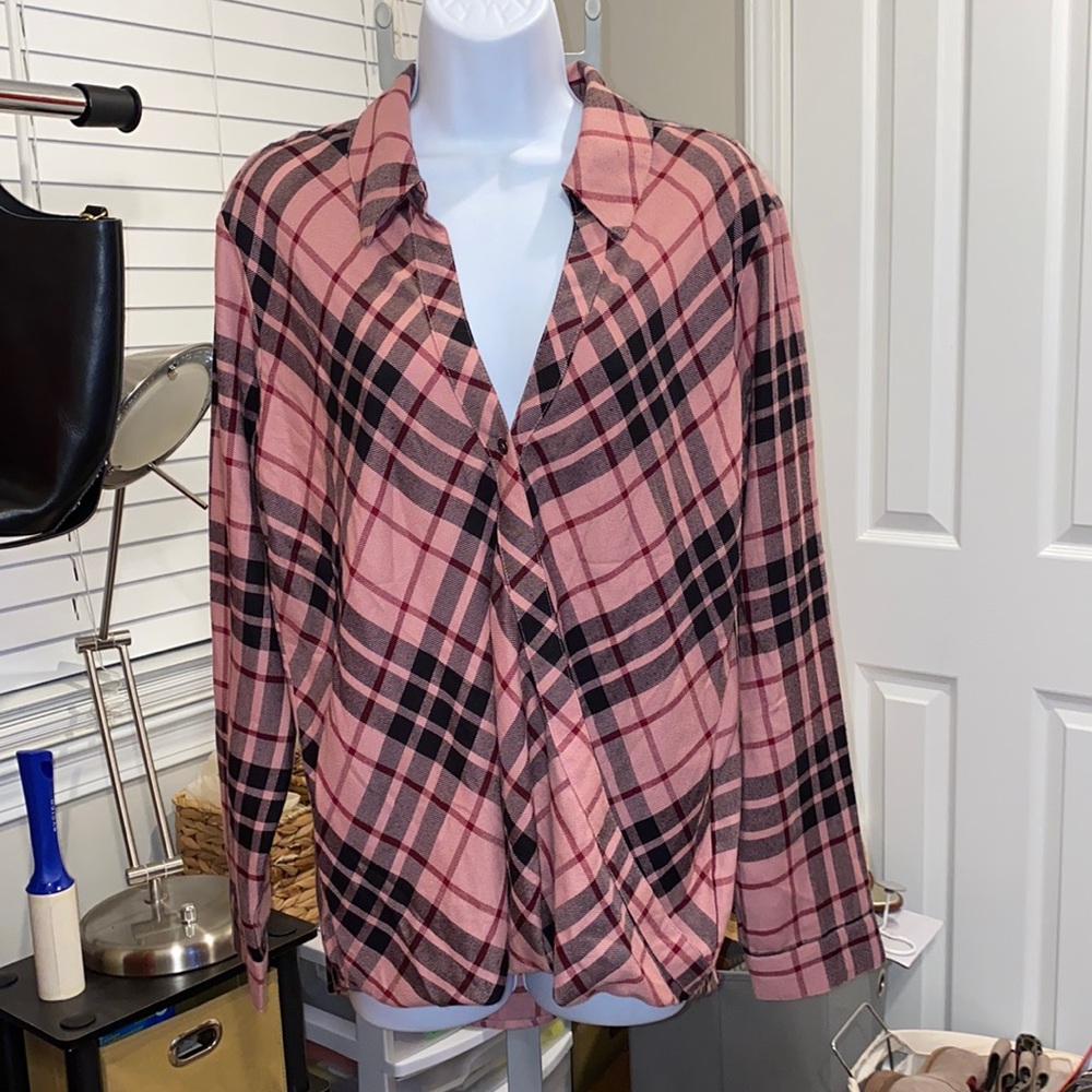 Women's NEW Splendid long sleeved top/ shirt/ blouse , size L